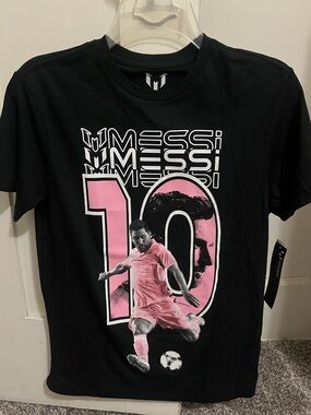 Boy’s Messi Collection Black Short Sleeve Tee with Pink Graphic - Size XL